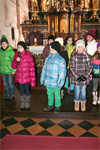 IMG_3813 Advent is a Leucht`n. Pfarrkirche Dellach 2014 Volksschulchor.JPG